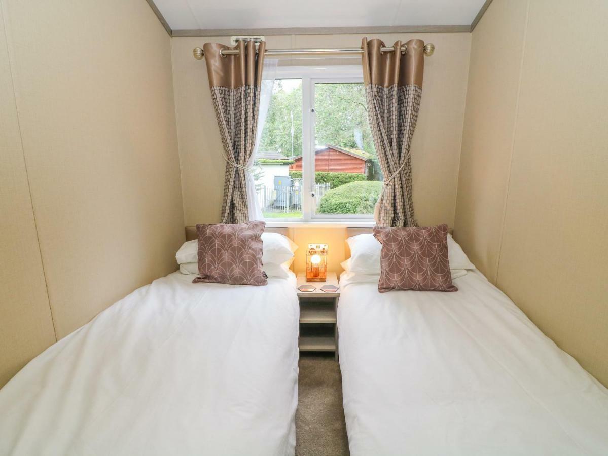 Luca'S Lodge วินเดอร์เมียร์ ภายนอก รูปภาพ